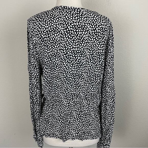 Talbots Black White Abstract Dot Partial Wrap Long Sleeve Top XL - Picture 6 of 10
